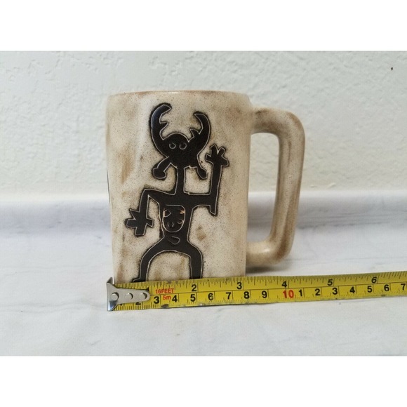 Mara Stoneware 12-Ounce Mug Brown/Tan Petroglyph Figure-Square Base - Picture 3 of 10